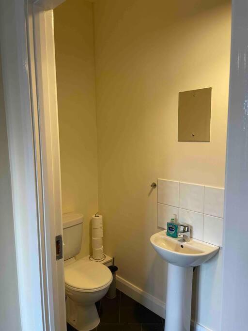Close To Belfast City Centre.Modern Opened Planned ภายนอก รูปภาพ